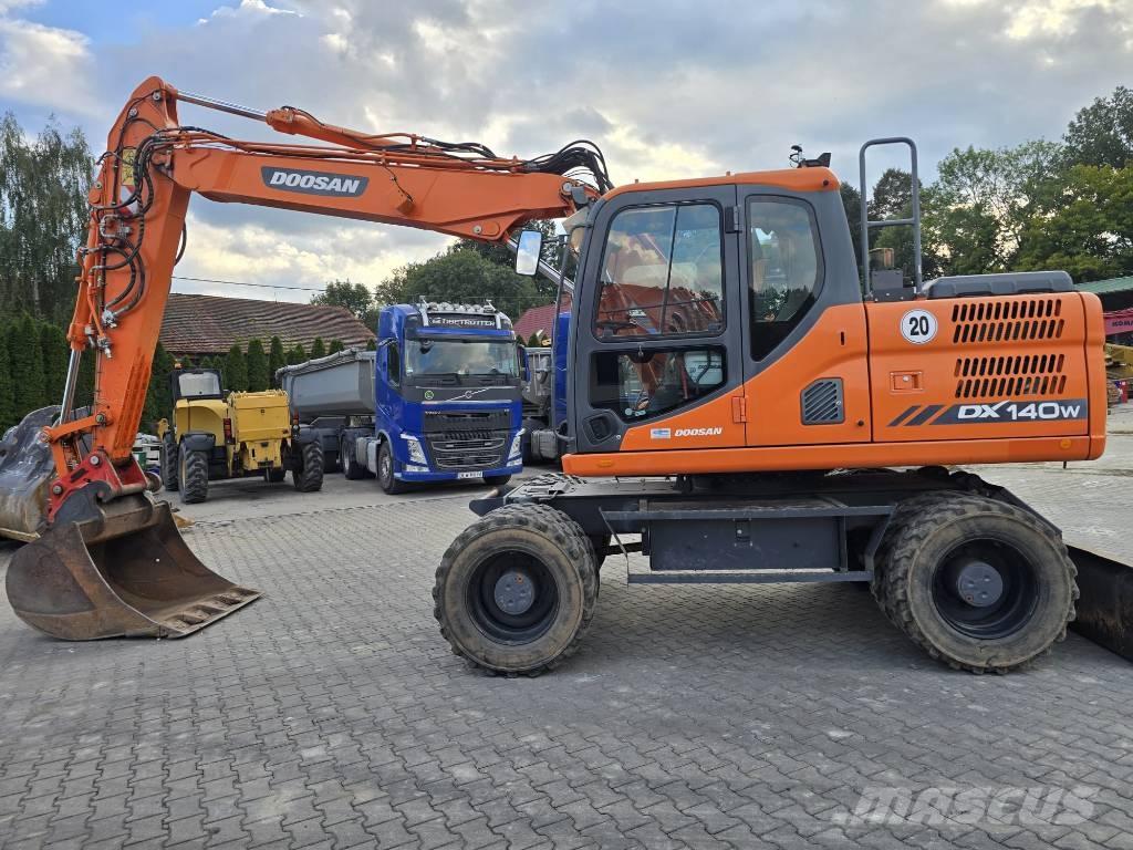 Doosan DX 140-W Bageri točkaši