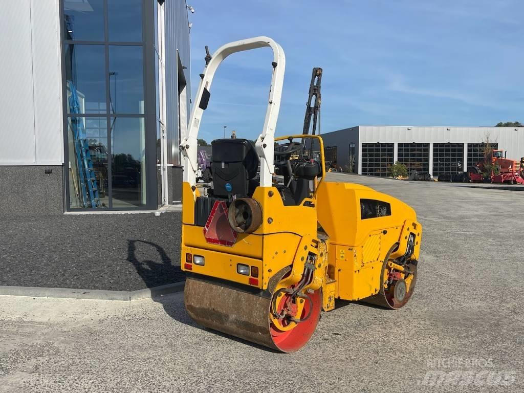 Bomag BW 100 AD-4 Valjci sa duplim bubnjem