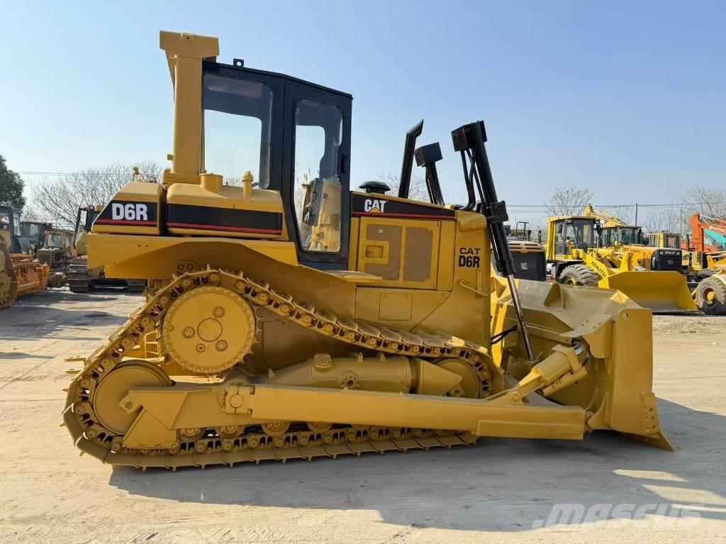 CAT D 6 R Buldožeri guseničari