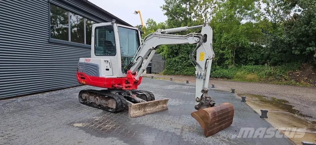 Takeuchi TB228 Mini bageri < 7t