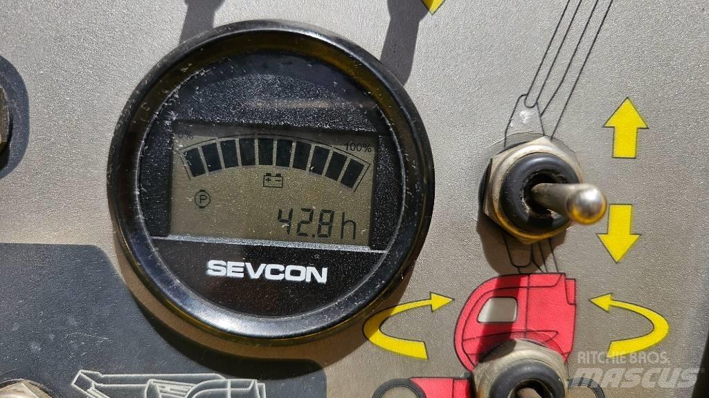 Manitou 170AETJ Zglobne podizne platforme