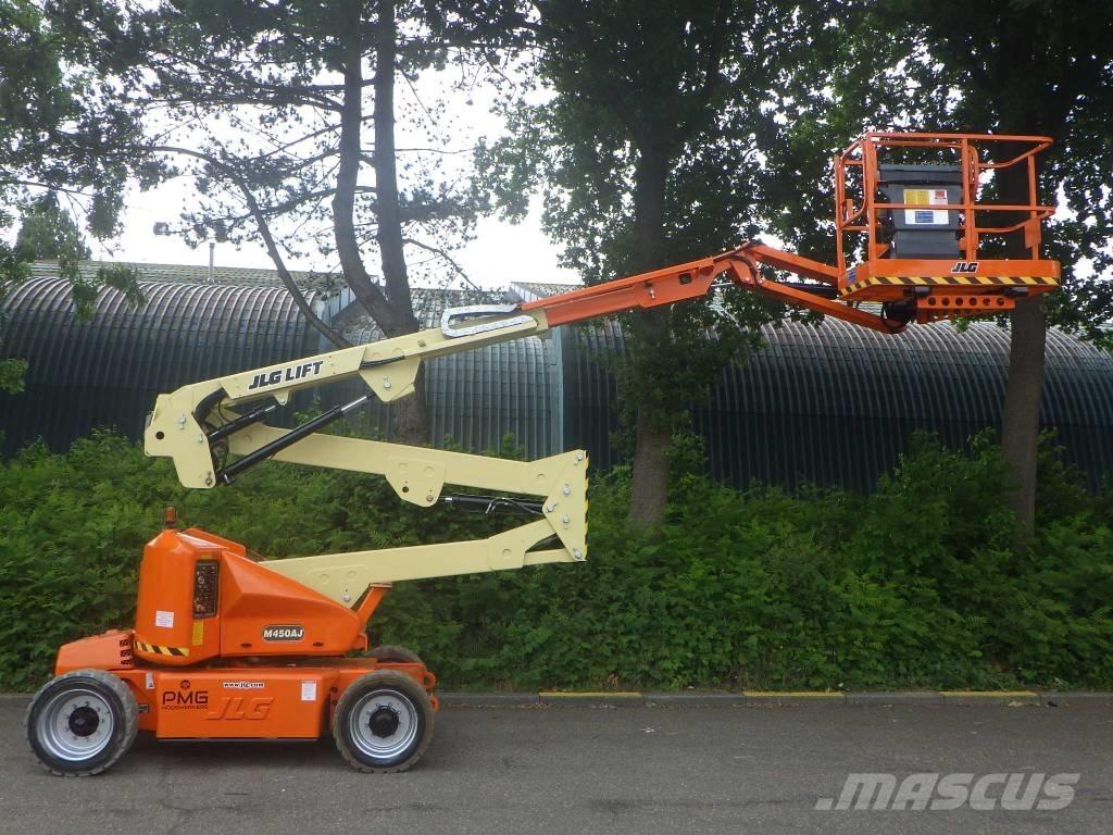 JLG M450AJ Zglobne podizne platforme