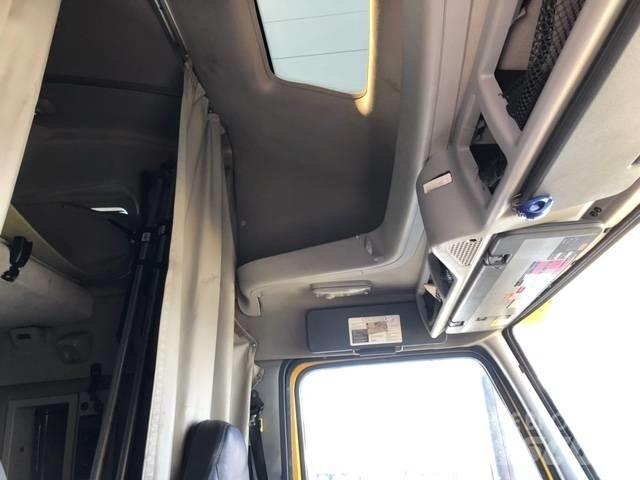 Volvo VNL Tegljači