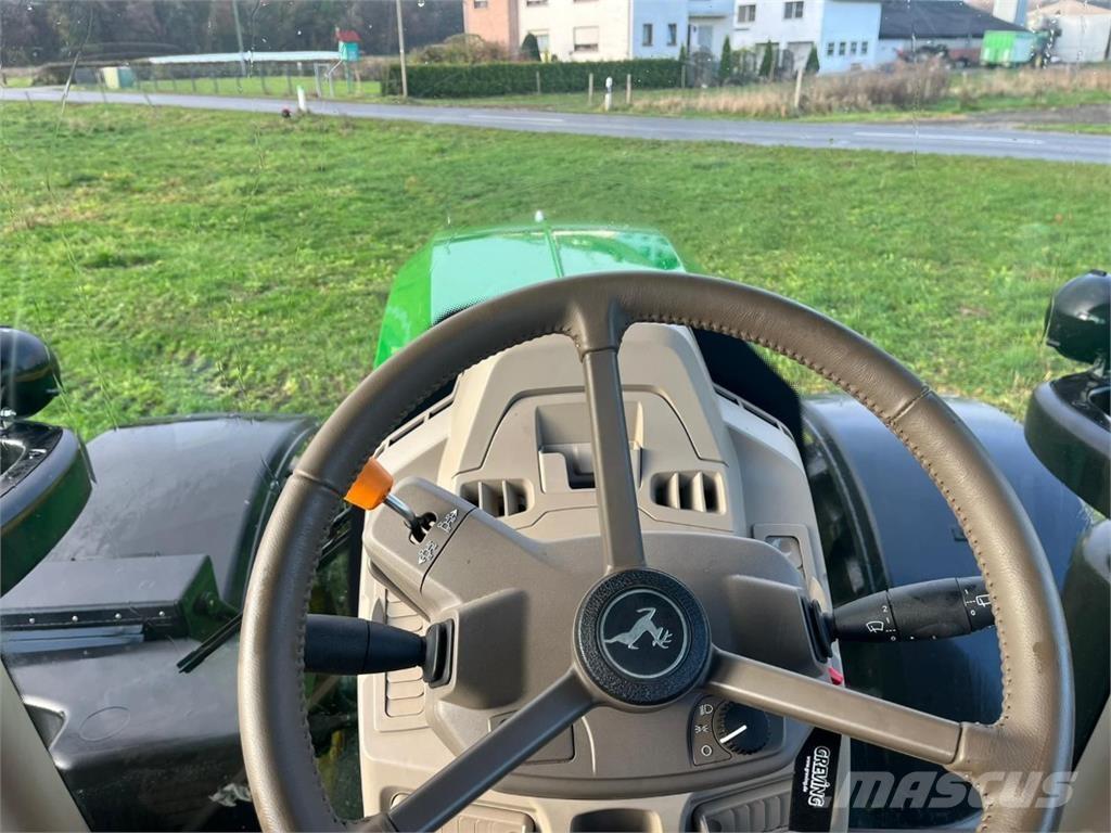 John Deere 6R215 Traktori