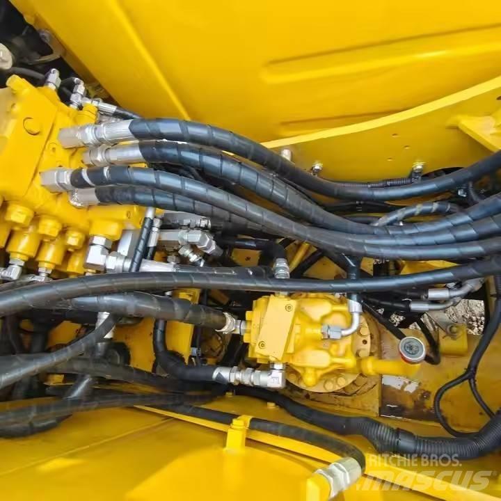 Komatsu PC120 Bageri guseničari