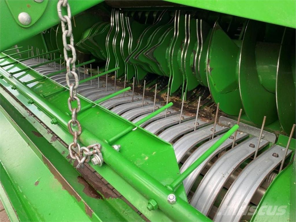 John Deere V 451 M Prese/balirke za rolo bale