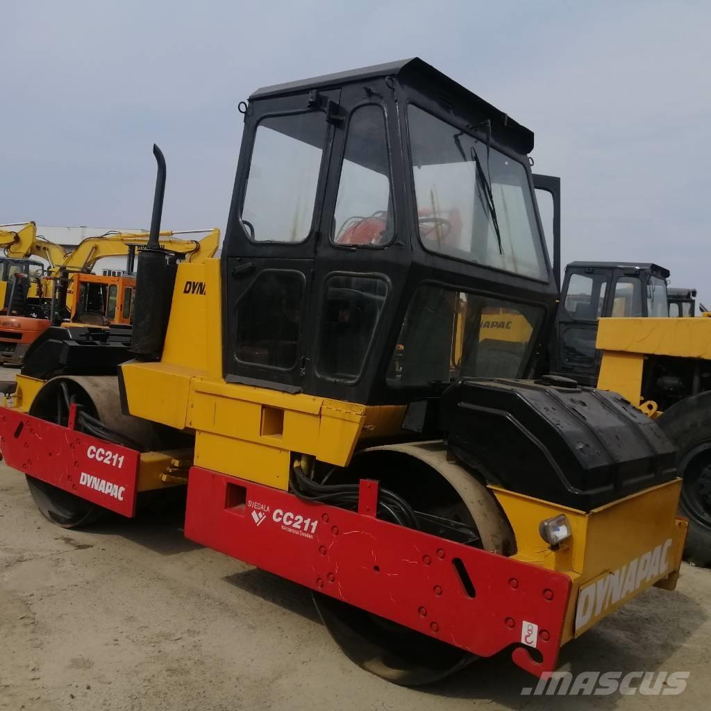 Dynapac CC 211 Valjci sa duplim bubnjem