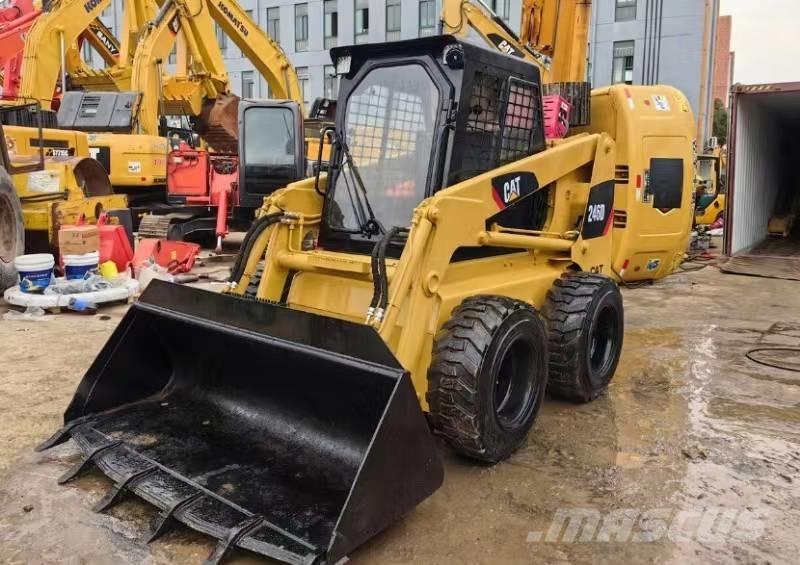 CAT 246D Skid steer mini utovarivači