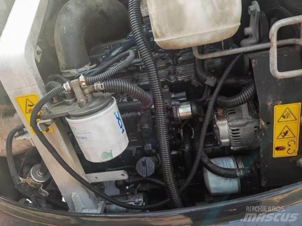 Kubota 165 Bageri guseničari