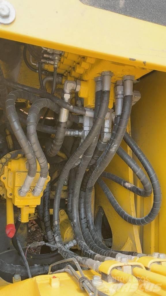 Komatsu PC 130 Bageri guseničari