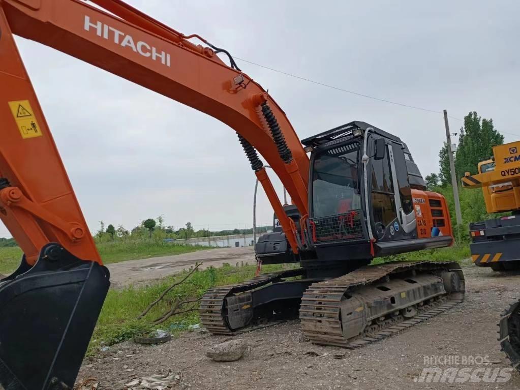 Hitachi ZX210 Bageri guseničari