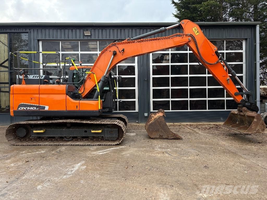 Doosan DX 140 LC Bageri guseničari