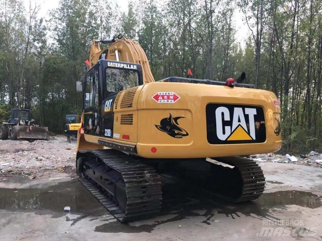 CAT 320D2 Bageri guseničari