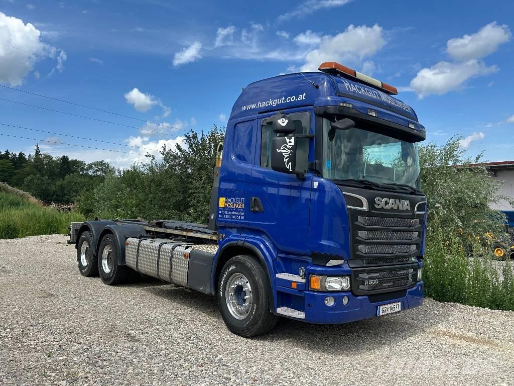 Scania R500 Rol kiper kamioni sa kukom za podizanje tereta