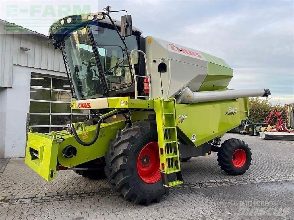 CLAAS avero 240 Kombajni