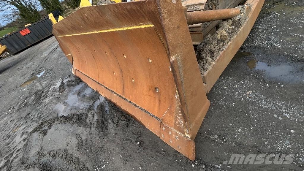 Komatsu Px85-13 Buldožeri guseničari