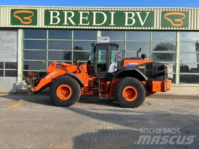 Hitachi ZW 250-6 Utovarivači na točkove