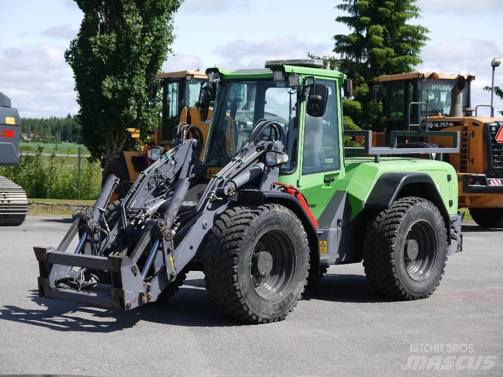 LM Trac 686 Utovarivači na točkove
