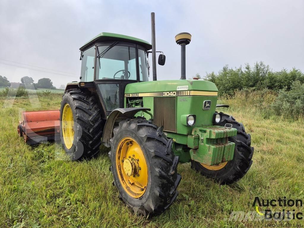 John Deere MFWD Traktori