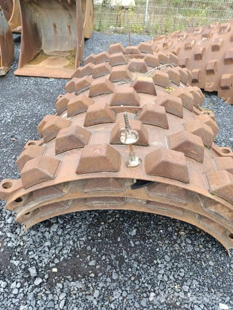 Bomag BW 213 D-4 Valjci sa jednim bubnjem