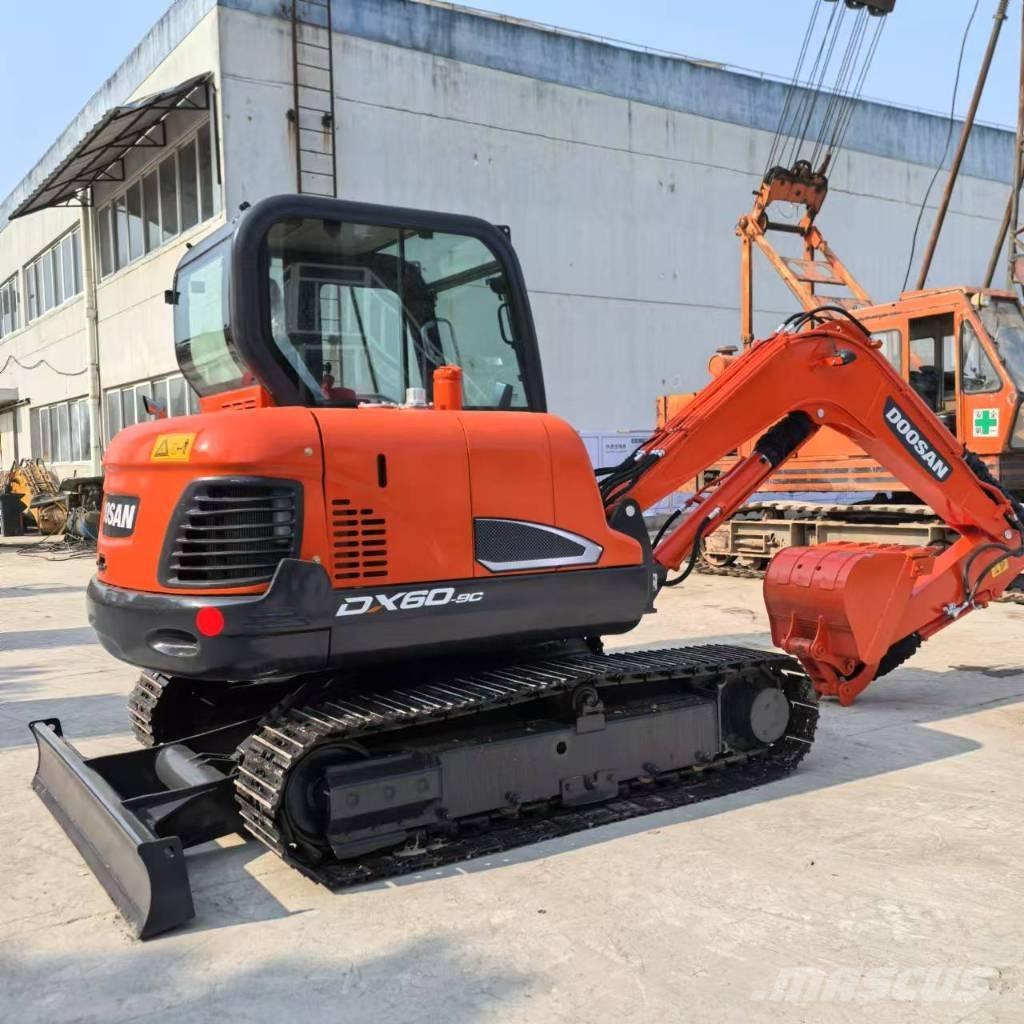 Doosan DX 60-9 C Bageri guseničari