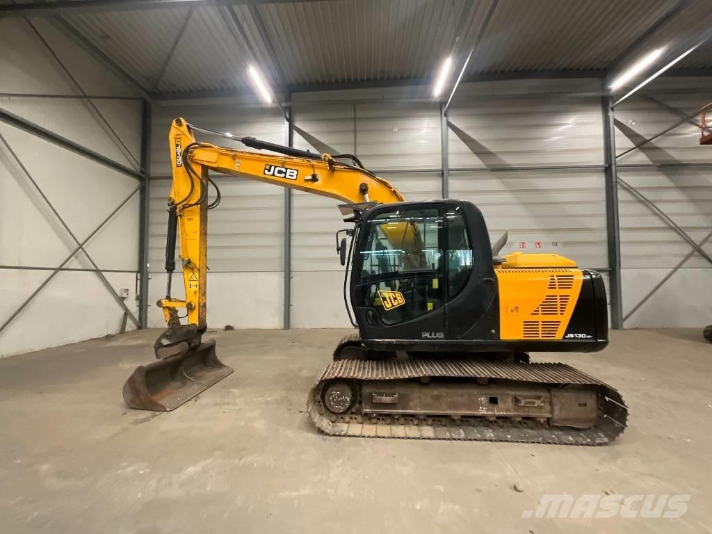 JCB JS 130 LC 4F Bageri guseničari