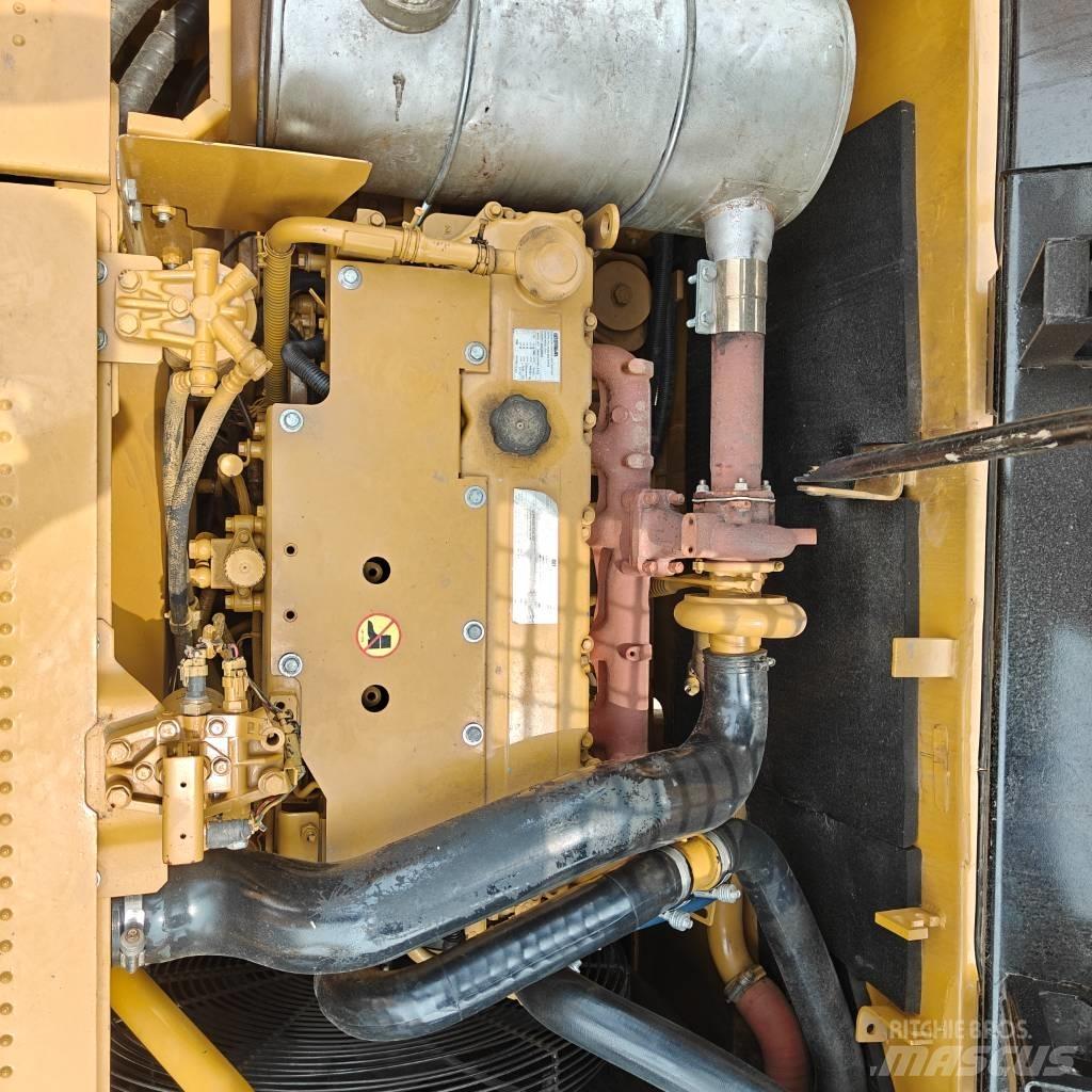 CAT 323 D L Bageri guseničari