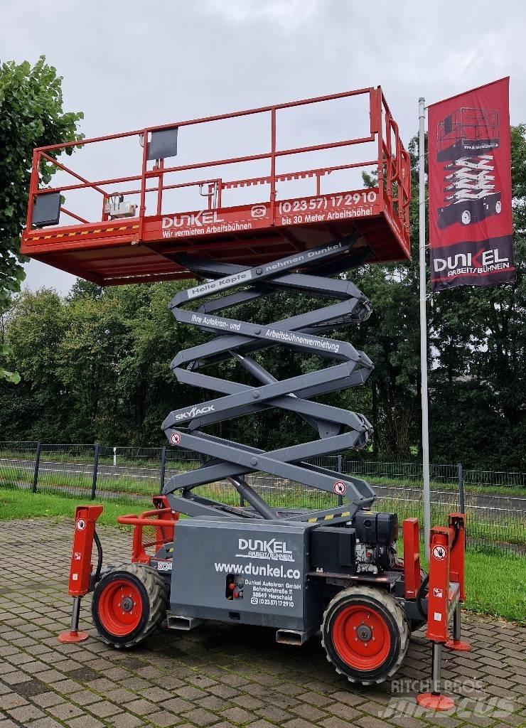 SkyJack SJ68832 RTE Makazaste platforme