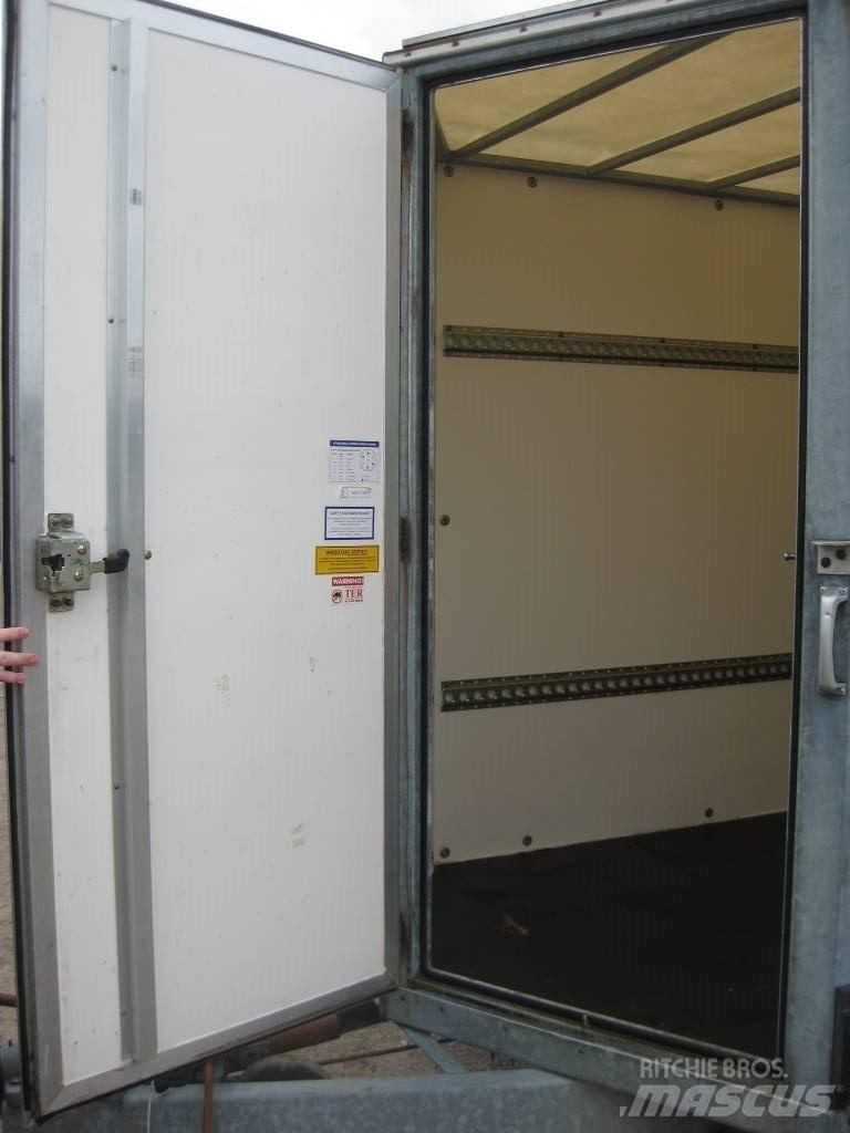 Ifor Williams BV105 Prikolice sa sandukom