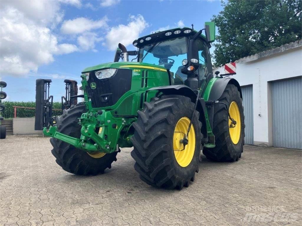 John Deere 6250R Traktori