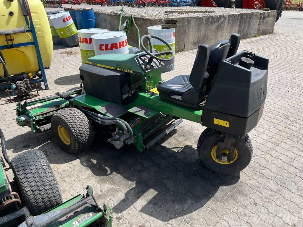 John Deere 2653 Traktorske kosilice