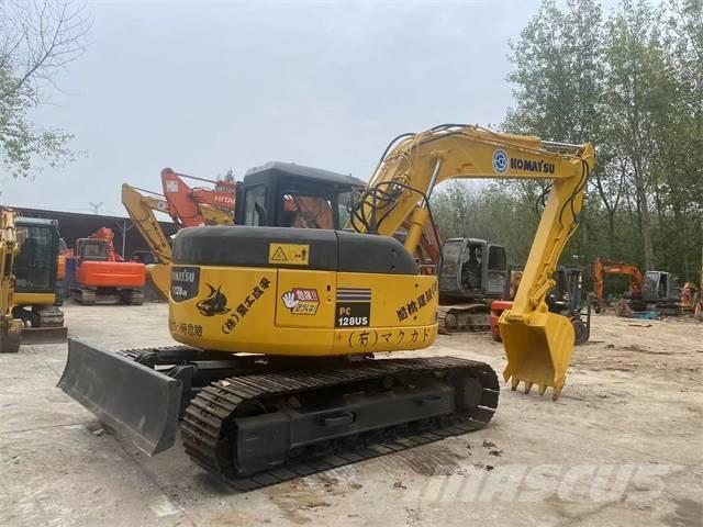 Komatsu PC128US Bageri guseničari