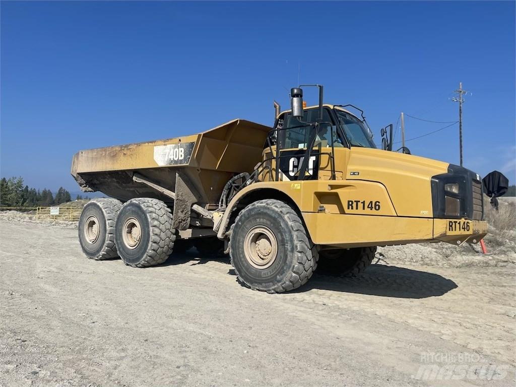 CAT 740B Zglobni damperi