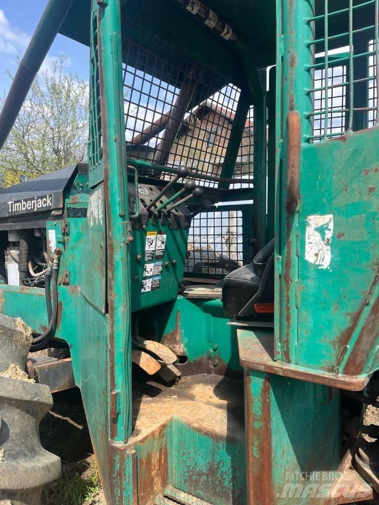 Timberjack 240A Skidders