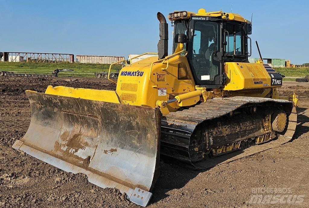 Komatsu D 71 PXI-24 Buldožeri guseničari