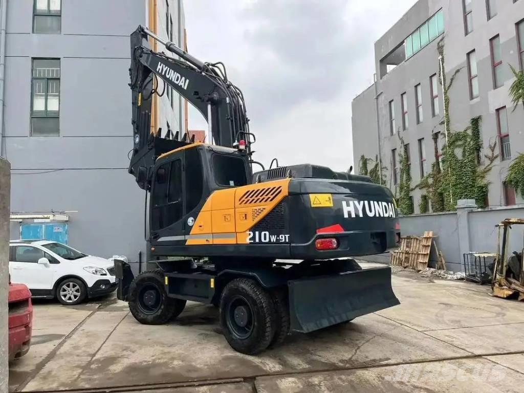 Hyundai R210W-9T Bageri točkaši