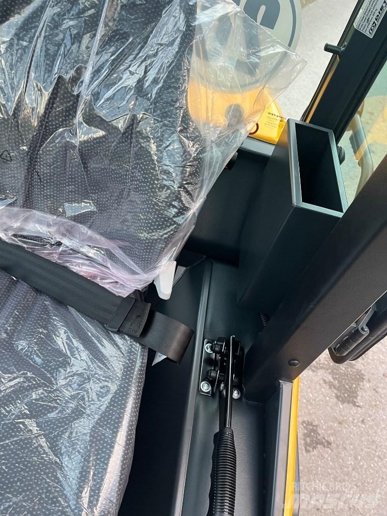 Schäffer 2445S Skid steer mini utovarivači
