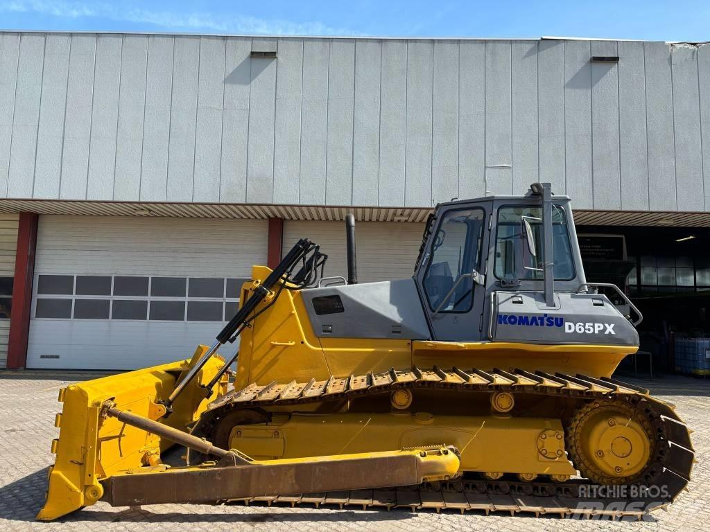 Komatsu D 65 PX-12 Buldožeri guseničari