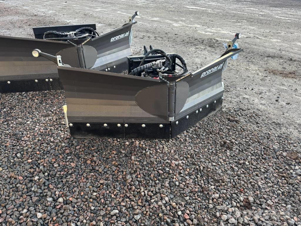 Pronar PUV 1800 M Snežne daske i plugovi