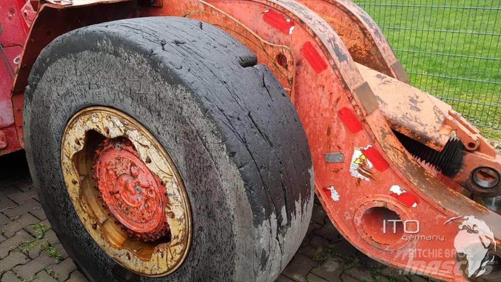 Sandvik LH 208 L Podzemni utovarivači