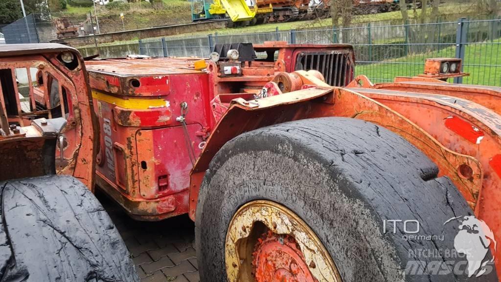 Sandvik LH 208 L Podzemni utovarivači