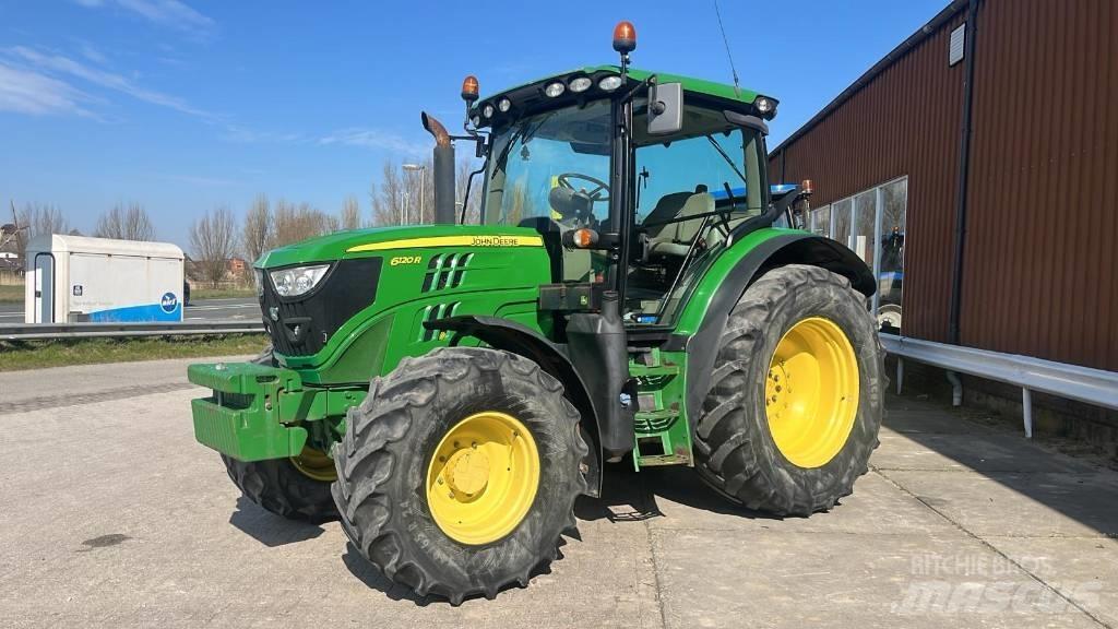 John Deere 6120 R Traktori