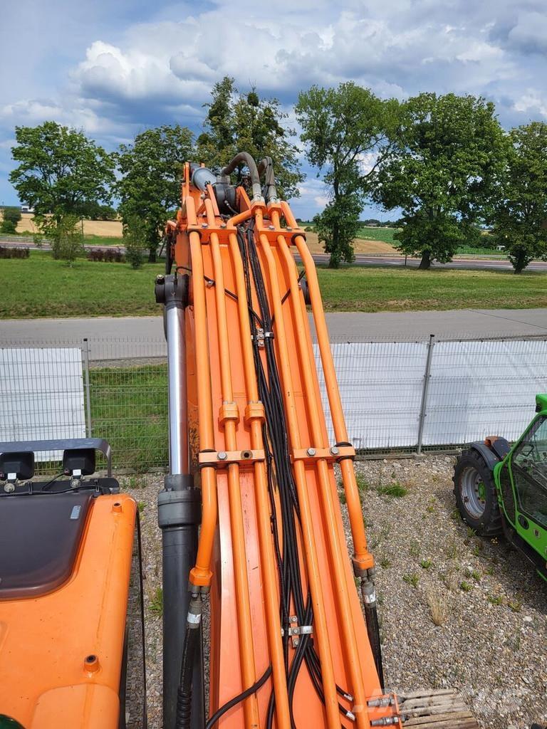 Doosan DX255LC-5 Bageri guseničari