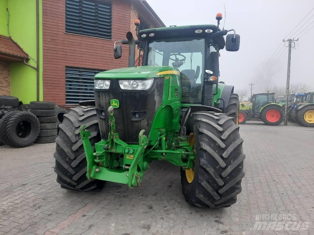 John Deere 7200 R Traktori