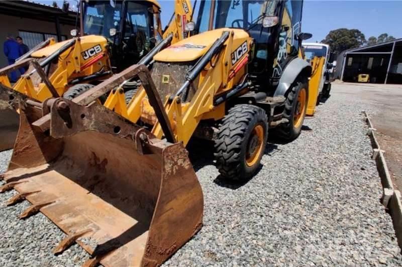 JCB 3CX 4X4 Rovokopači