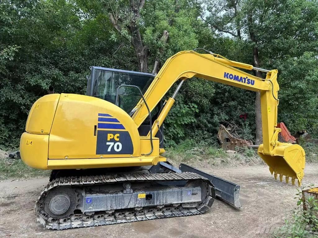 Komatsu PC70-8 Bageri guseničari