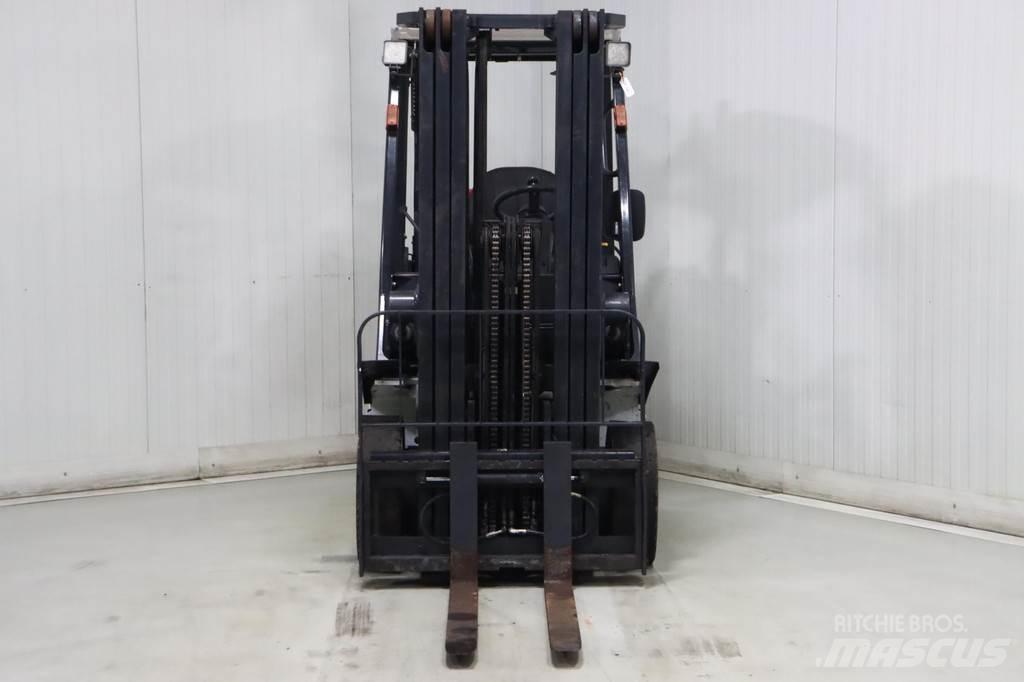 Nissan U1D2A20LQ Plinski viljuškari