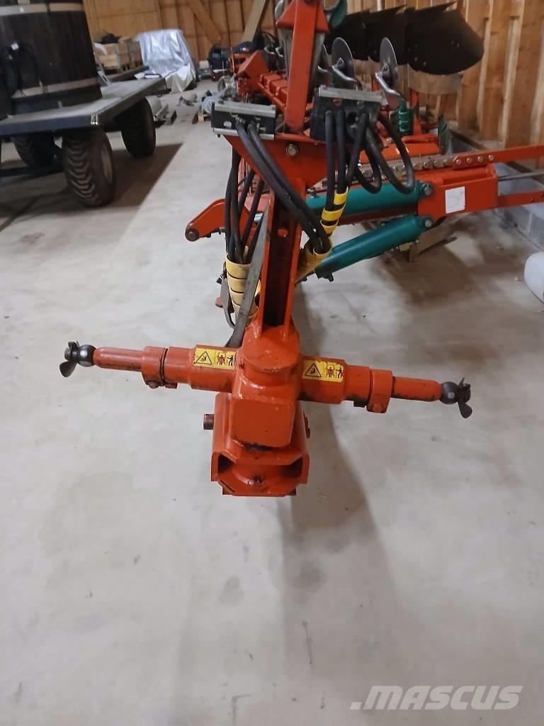 Kverneland PB100-8 Plugovi obrtači