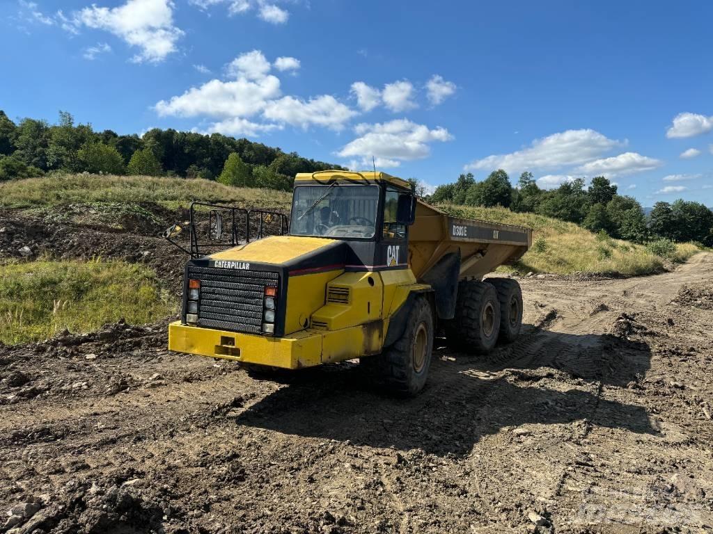 CAT D 300 E Zglobni damperi