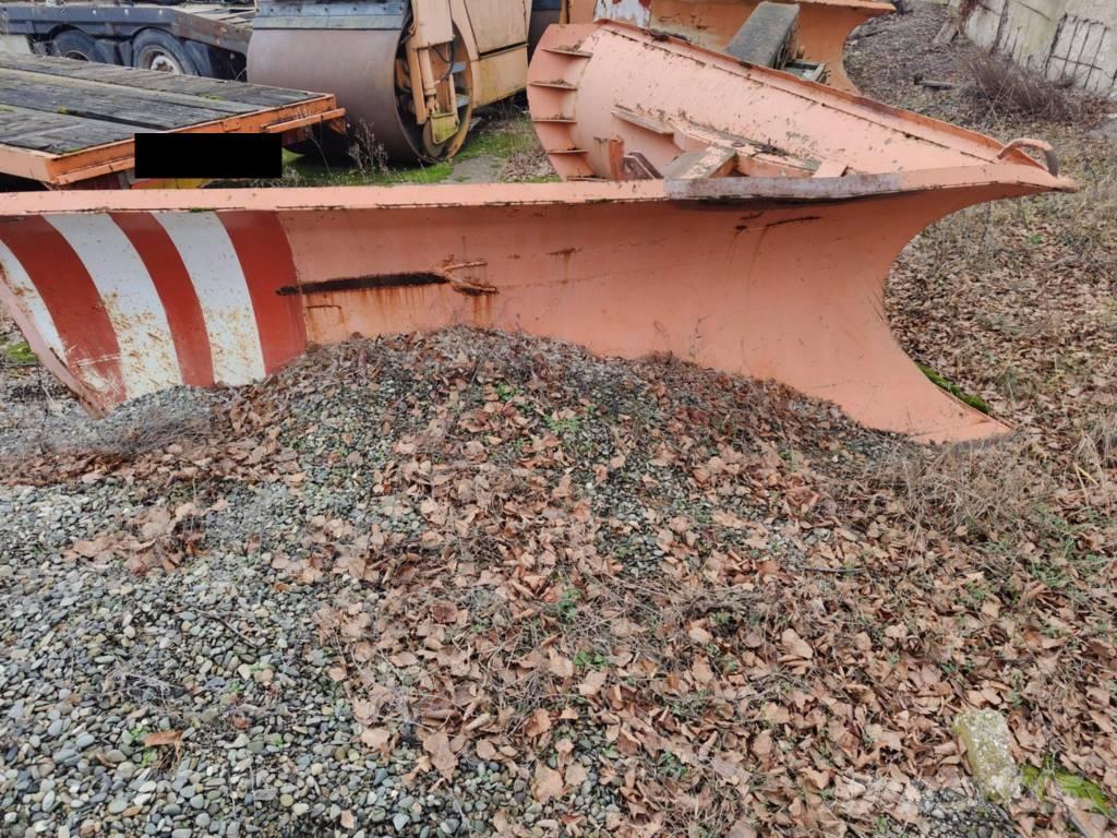 Unimog pług ciężki Snežne daske i plugovi